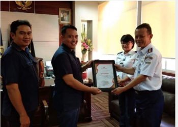 BP2IP Barombong, Makassar, Sulawesi Selatan memproleh Piagam Penghargaan dari Palang Merah Indonesia (PMI) Kota Makassar, Senin (6/8/2018).