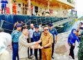 Ekspor Perdana Cangkang Sawit Dari Pelabuhan Belang belang