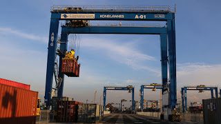 Menhub Ingatkan Pelindo IV untuk Kembangkan Pelabuhan ke Indonesia Timur