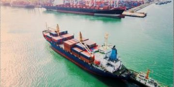 Persiapan Kapal tiba di Pelabuhan